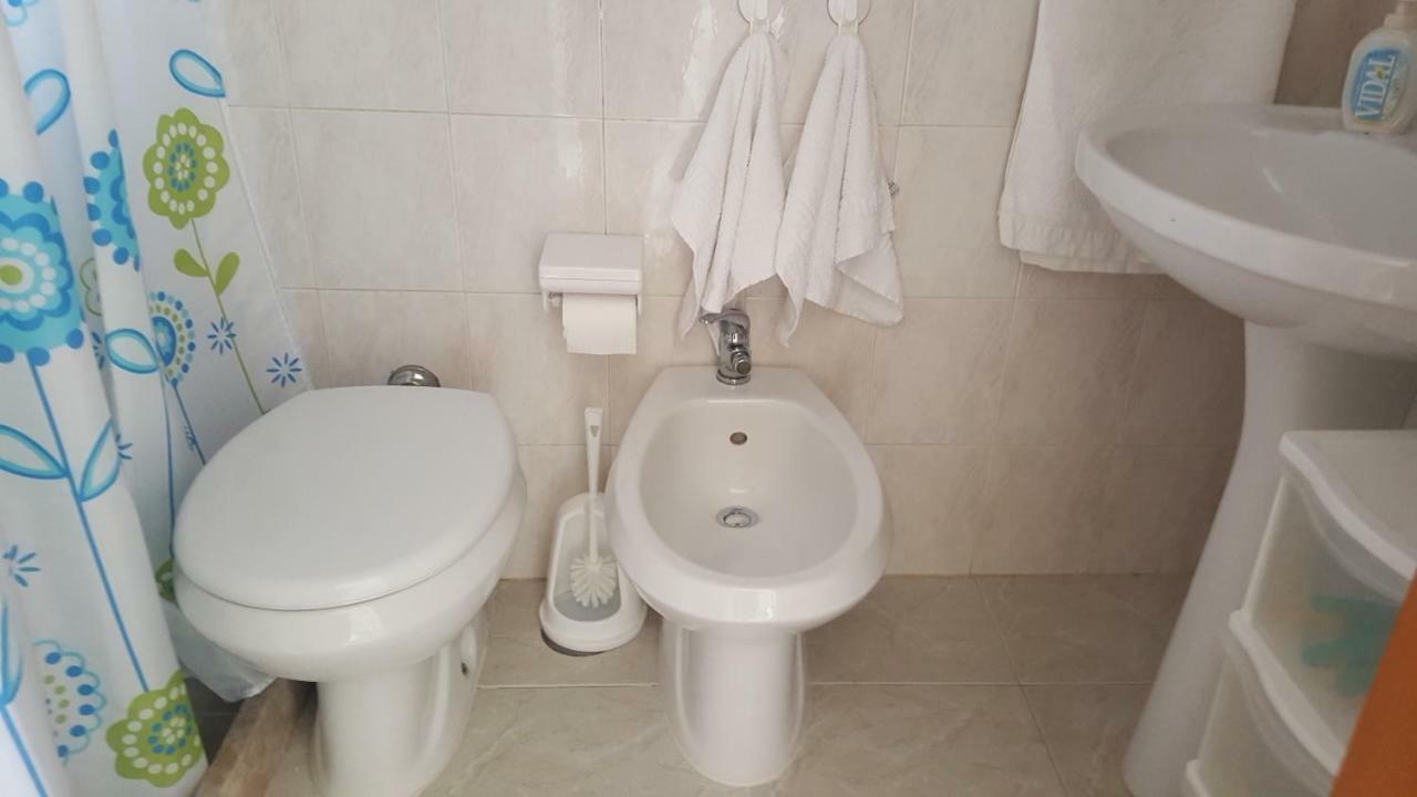 オストゥーニ La Casa Di Luvyヴィラ エクステリア 写真